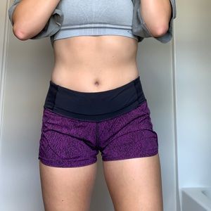 Purple 2.5 lulu shorts